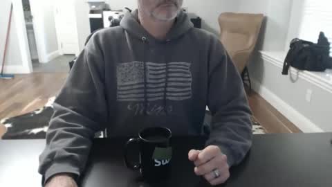 Snapshot of whyjonnie chatting on October 23, 3:11 pm Why Jonnie online show from October 23, 3:11 pm