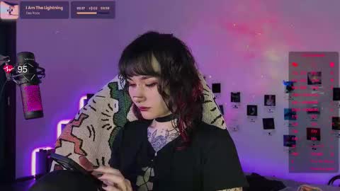 iggy iggz online show from October 9, 12:19 am