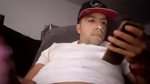 whyyuhcare7022 online show from November 22, 4:33 am
