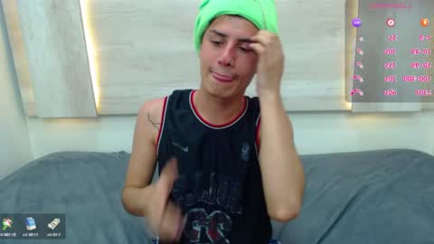 Snapshot of wickedboy_twink chatting on January 21, 8:11 pm JAISON online show from January 21, 8:11 pm