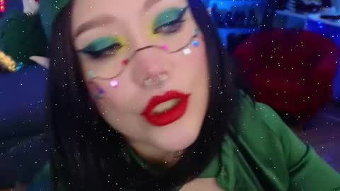 Snapshot of wickedxqueen chatting on December 25, 4:22 am Laura online show from December 25, 4:22 am