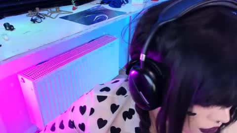 Snapshot of wickedxqueen chatting on March 5, 5:07 am Laura online show from March 5, 5:07 am