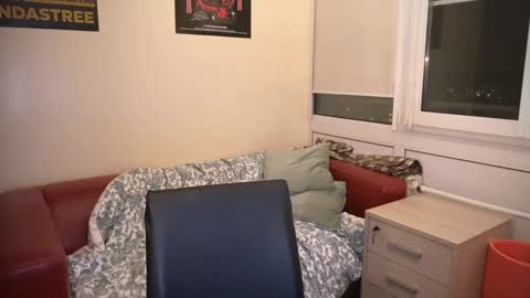 Snapshot of wievin chatting on February 25, 5:47 pm VI online show from February 25, 5:47 pm