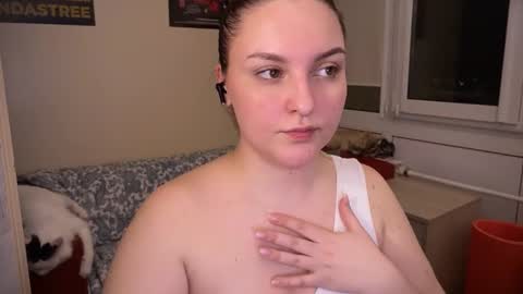 Snapshot of wievin chatting on February 26, 7:05 pm VI online show from February 26, 7:05 pm