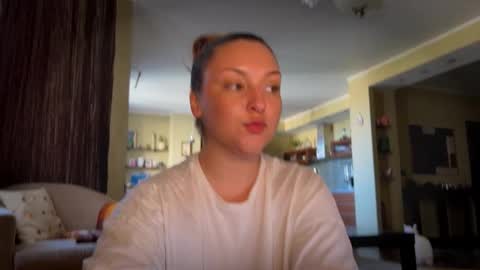 Snapshot of wievin chatting on September 10, 12:05 pm VI online show from September 10, 12:05 pm