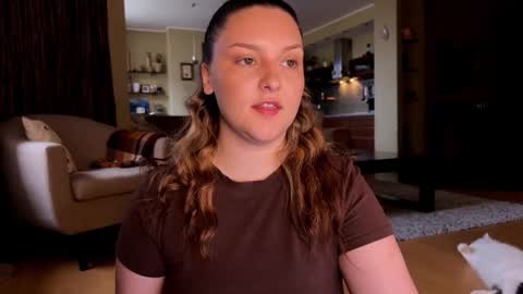 Snapshot of wievin chatting on October 17, 1:25 pm VI online show from October 17, 1:25 pm