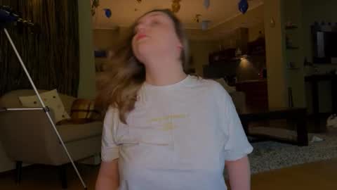 Snapshot of wievin chatting on January 12, 2:22 pm VI online show from January 12, 2:22 pm