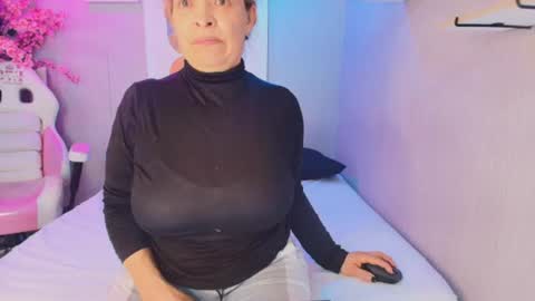 Snapshot of wife_mature chatting on June 15, 12:29 pm sussy online show from June 15, 12:29 pm