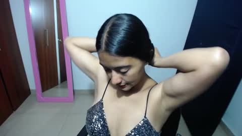 Snapshot of wifhot chatting on January 19, 9:22 am Ilauren online show from January 19, 9:22 am