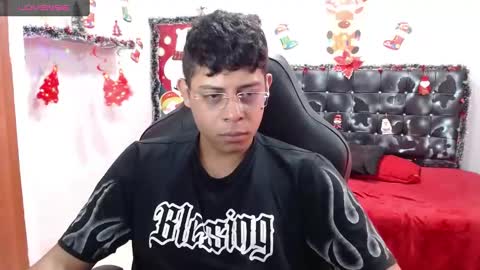 Snapshot of wiilliam_20 chatting on December 16, 3:54 pm wiilliam online show from December 16, 3:54 pm