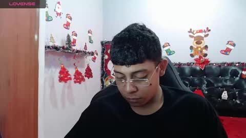 Snapshot of wiilliam_20 chatting on January 2, 4:56 pm wiilliam online show from January 2, 4:56 pm