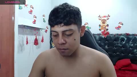 Snapshot of wiilliam_20 chatting on January 29, 12:13 pm wiilliam online show from January 29, 12:13 pm