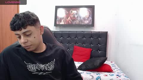 Snapshot of wiilliam_20 chatting on February 11, 5:50 pm wiilliam online show from February 11, 5:50 pm