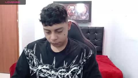 Snapshot of wiilliam_20 chatting on February 26, 11:41 am wiilliam online show from February 26, 11:41 am