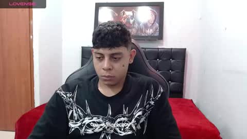 Snapshot of wiilliam_20 chatting on February 26, 6:54 pm wiilliam online show from February 26, 6:54 pm