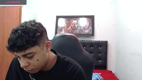 Snapshot of wiilliam_20 chatting on March 1, 7:04 pm wiilliam online show from March 1, 7:04 pm