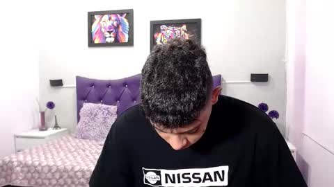 Snapshot of wiilliam_20 chatting on October 25, 2:13 pm wiilliam online show from October 25, 2:13 pm