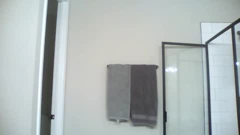 Snapshot of wil1565 chatting on November 19, 3:06 am wil1565 online show from November 19, 3:06 am