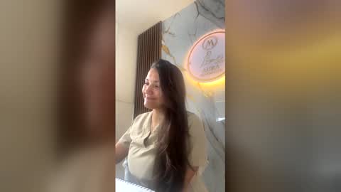 Snapshot of wild_aura chatting on March 31, 5:24 pm wild_aura online show from March 31, 5:24 pm