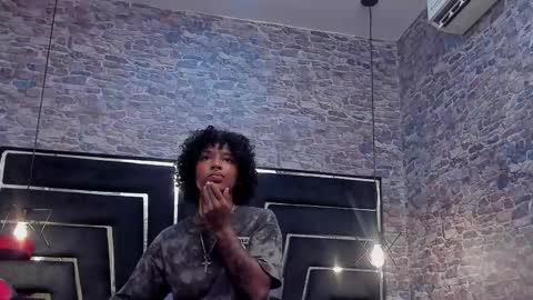 wild_firee_ online show from March 1, 7:49 pm