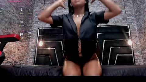 wild_firee_ online show from April 27, 8:07 pm