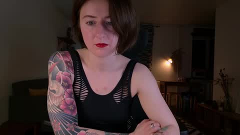 wild_peony online show from December 13, 8:37 pm