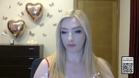 Snapshot of wild_silk_desire chatting on May 30, 2:58 pm Alina online show from May 30, 2:58 pm