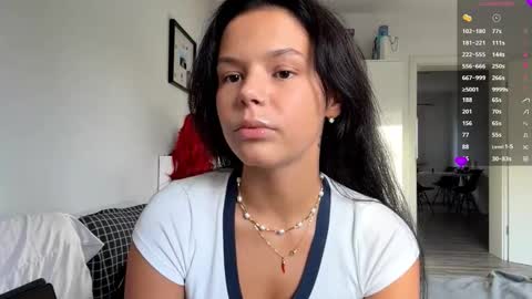 Snapshot of wildahankin chatting on October 26, 3:07 pm Mia online show from October 26, 3:07 pm