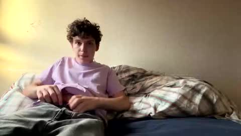 wilddesire18 online show from February 12, 4:35 pm