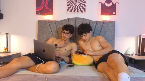 Snapshot of wilddesiree_ chatting on February 26, 3:16 am WildDesire online show from February 26, 3:16 am