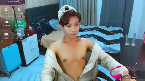 Snapshot of wildesttwinky chatting on March 9, 4:44 pm Arvie Rubio online show from March 9, 4:44 pm