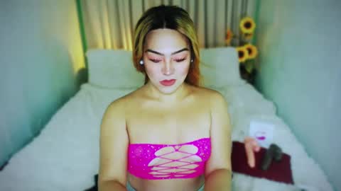 Snapshot of wildhotivana chatting on February 6, 9:38 pm ivana online show from February 6, 9:38 pm