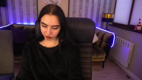 Snapshot of wildkittenx_ chatting on February 25, 1:39 pm Alena online show from February 25, 1:39 pm