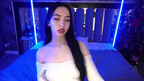 Alena online show from December 19, 7:04 am