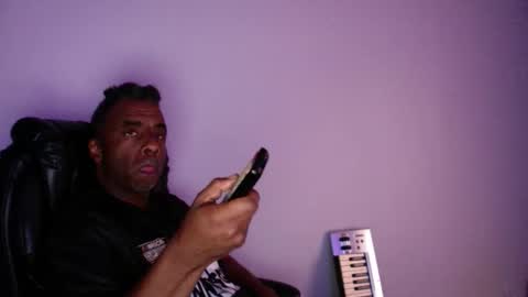 Snapshot of wildnight007 chatting on June 2, 1:18 am wildnight007 online show from June 2, 1:18 am