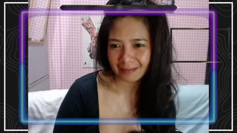 Snapshot of wildnyx123 chatting on April 9, 5:18 pm Wildnyx online show from April 9, 5:18 pm