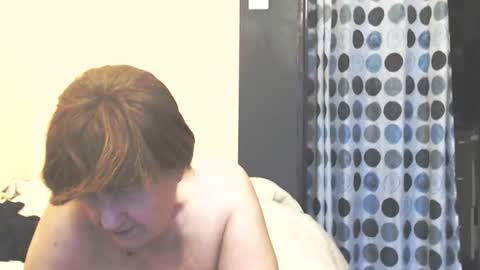 WildRedCat online show from December 5, 10:02 am