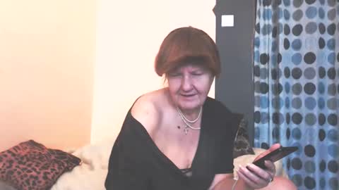 WildRedCat online show from March 8, 11:58 am