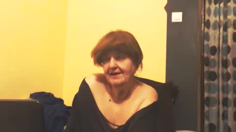 WildRedCat online show from April 28, 10:59 pm