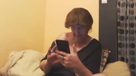 Snapshot of wildredcat chatting on May 14, 9:32 pm WildRedCat online show from May 14, 9:32 pm