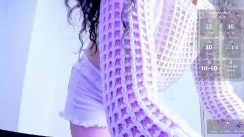 WildSelena online show from November 15, 6:15 pm