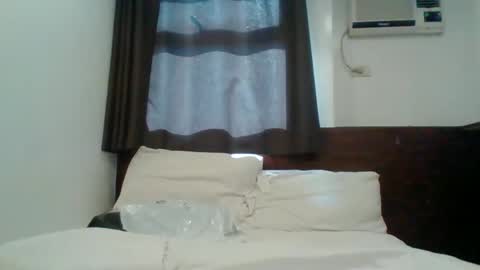 wildxcandy online show from May 13, 7:17 am