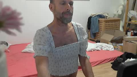 Lilian online show from October 10, 11:59 pm