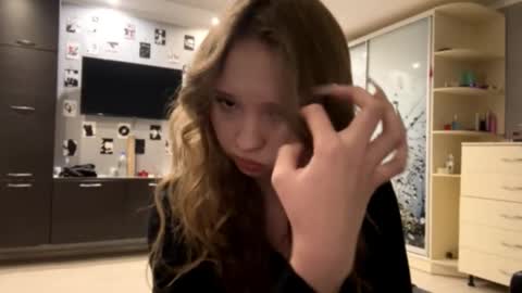 Olivia online show from December 22, 7:11 pm