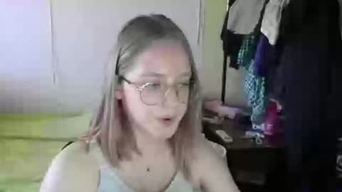 Olivia online show from July 15, 5:12 am