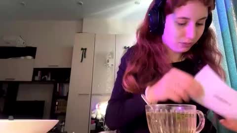 Alice online show from March 14, 8:20 am