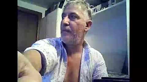 Willfire71 online show from December 2, 10:39 am