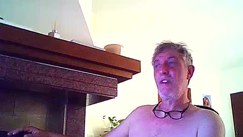 Snapshot of willfire71 chatting on June 15, 3:58 pm Willfire71 online show from June 15, 3:58 pm