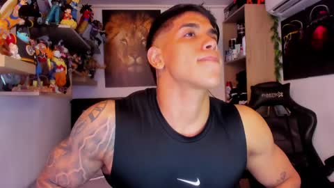 Snapshot of william_dracko9 chatting on April 17, 5:32 am Dracko online show from April 17, 5:32 am