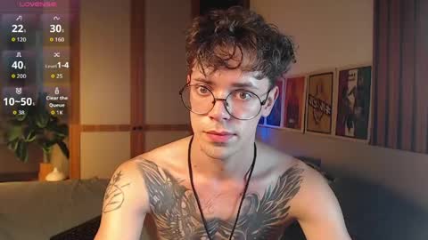 Snapshot of william_henry_a chatting on May 19, 2:56 pm William online show from May 19, 2:56 pm